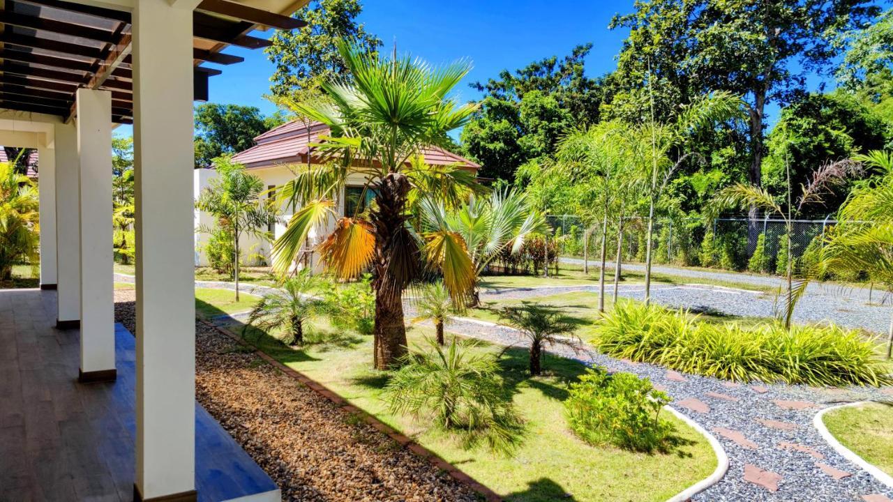 Isan Golf & Adventure Hotel أودون ثاني المظهر الخارجي الصورة